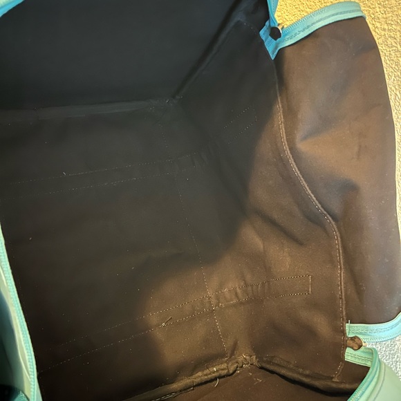 Jon Hart Design Aqua and Tan Duffel Bag - Picture 11 of 13